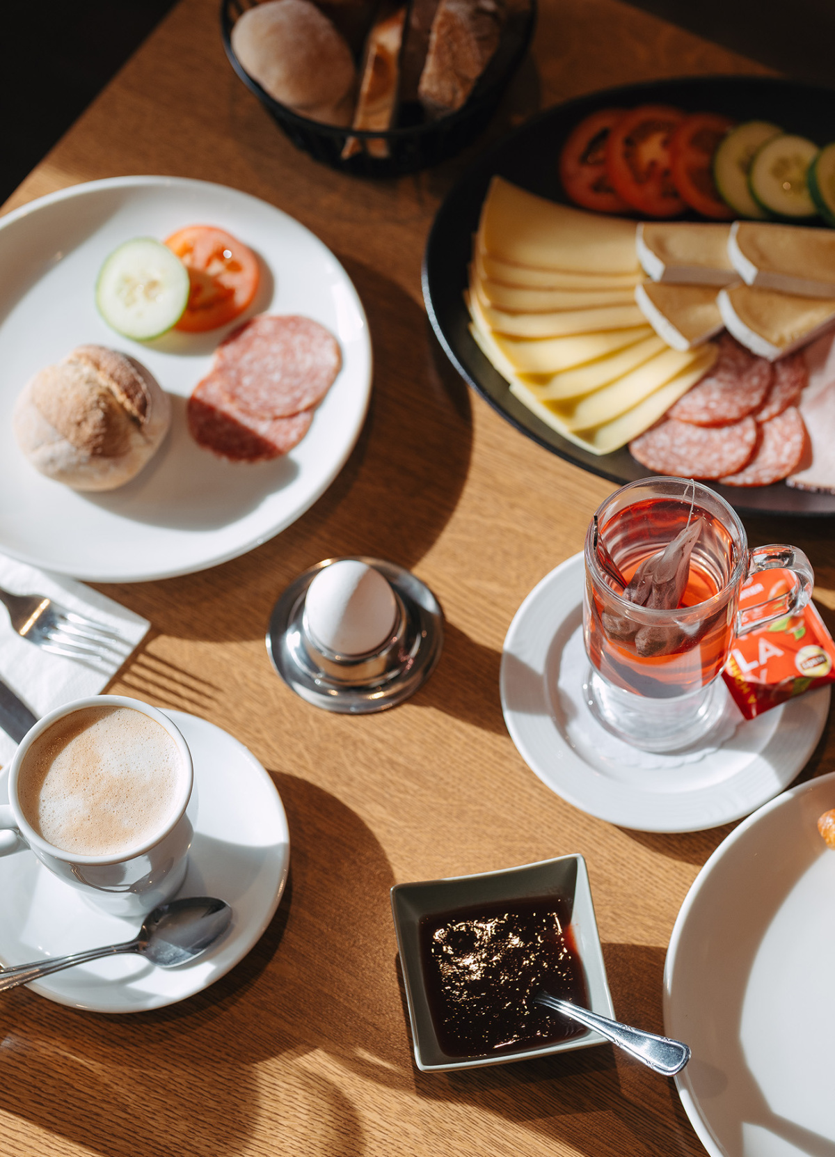 Fruehstueck restaurant gasthaus waldegg horw 01