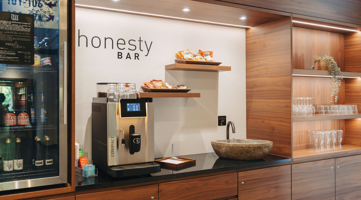 Honesty bar restaurant gasthaus waldegg horw 01