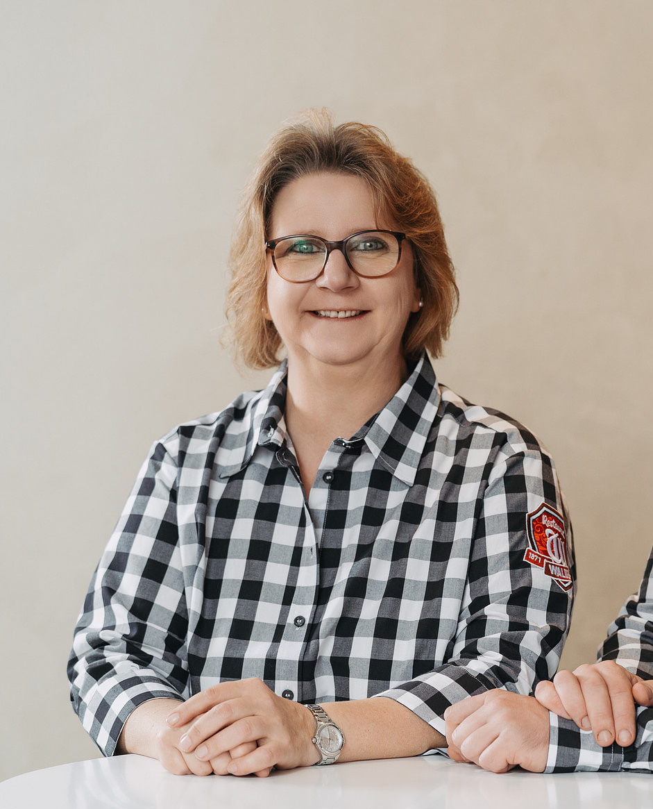 Manuela Hausner